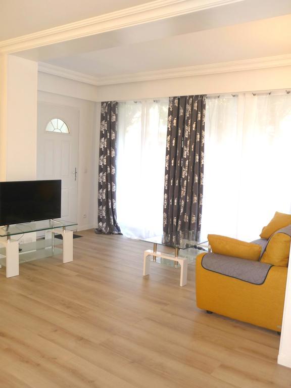 Tourelle Apartamento Gagny Exterior foto